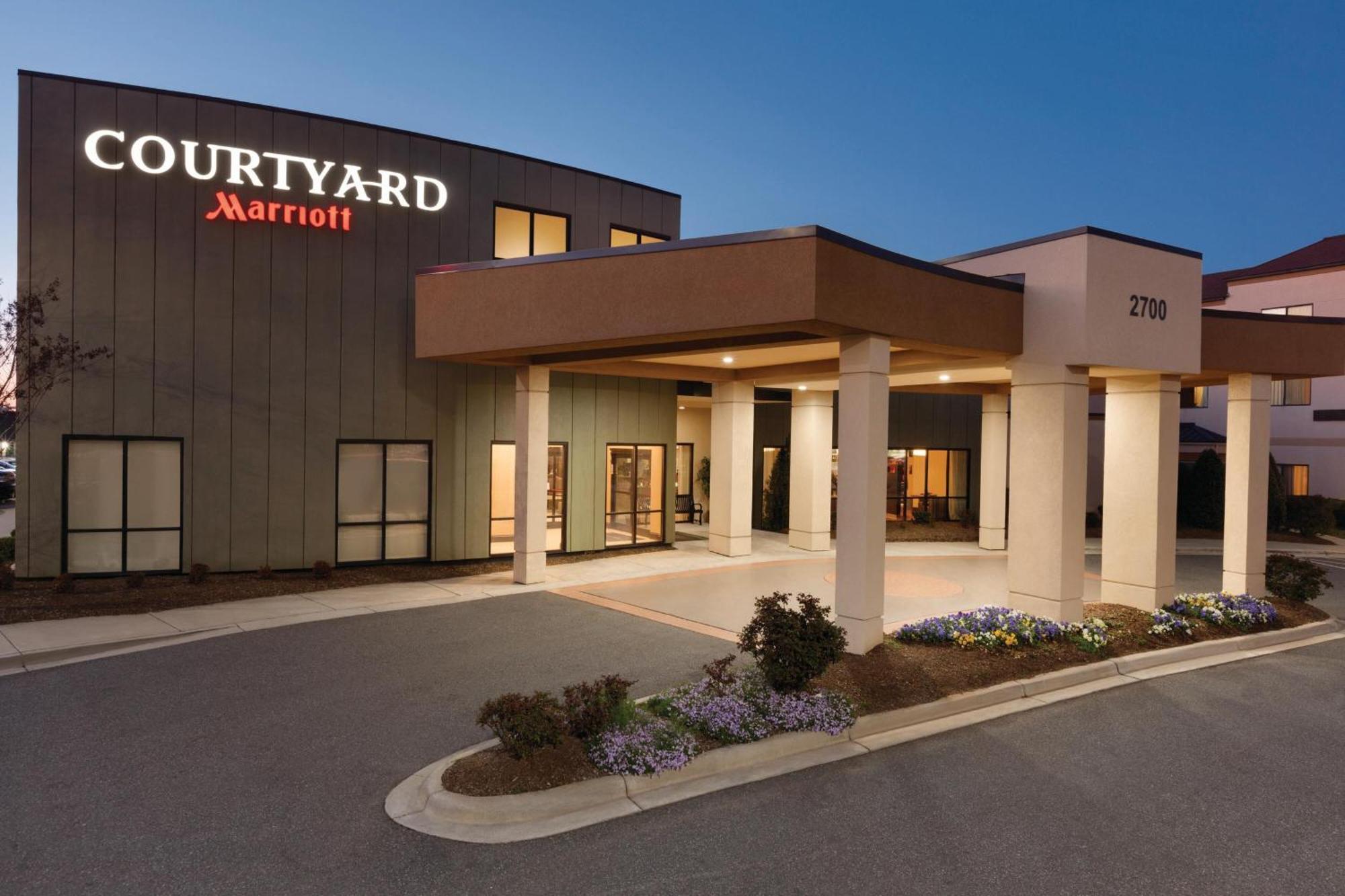 Courtyard Charlotte Airport North Hotell Eksteriør bilde