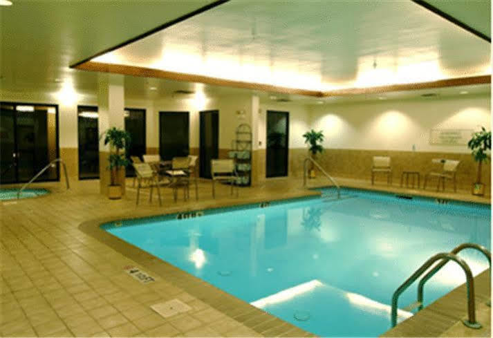 Courtyard Charlotte Airport North Hotell Eksteriør bilde